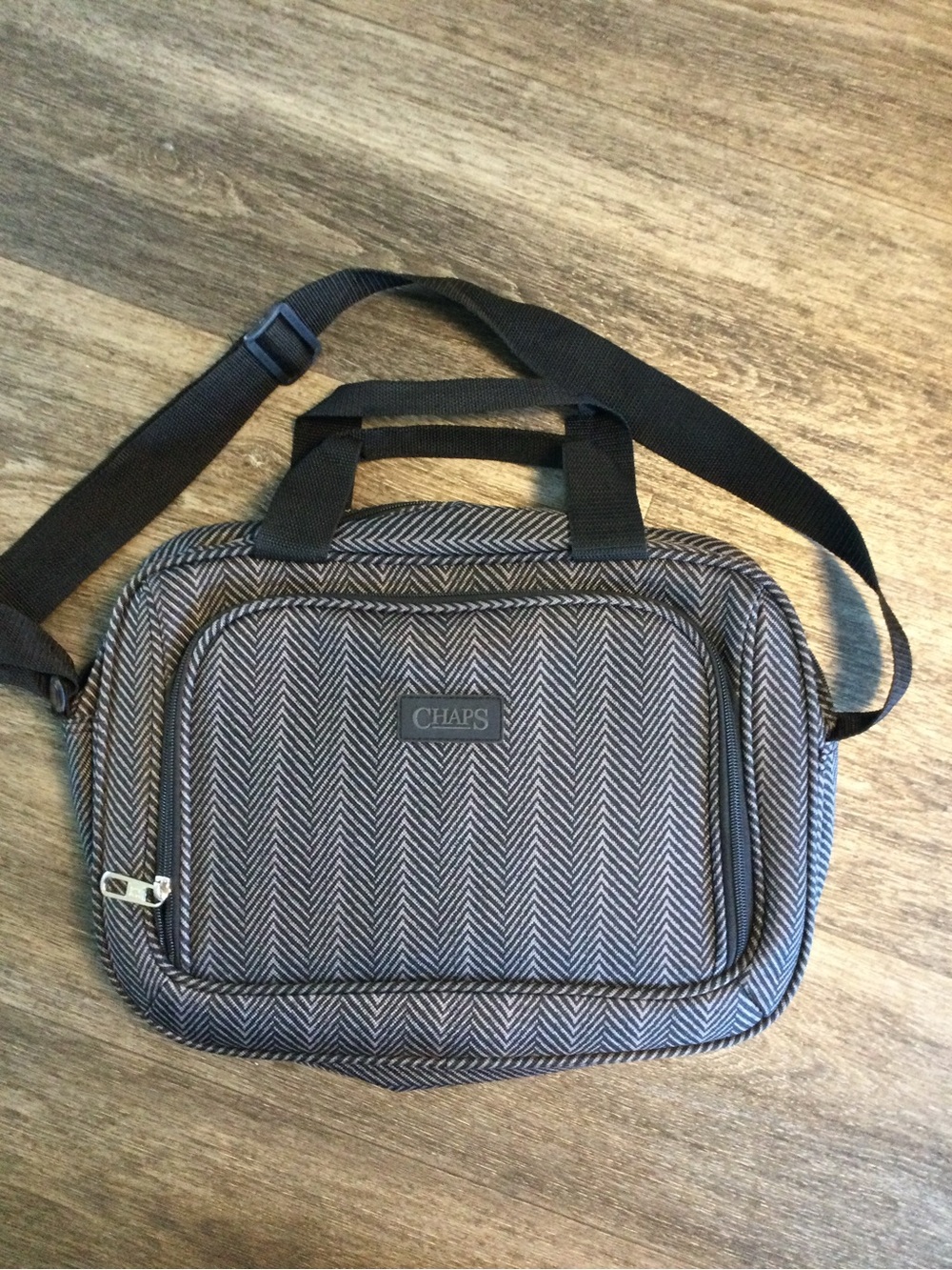 Chaps Men's Gray Herringbone Messenger Bag with Black Strap